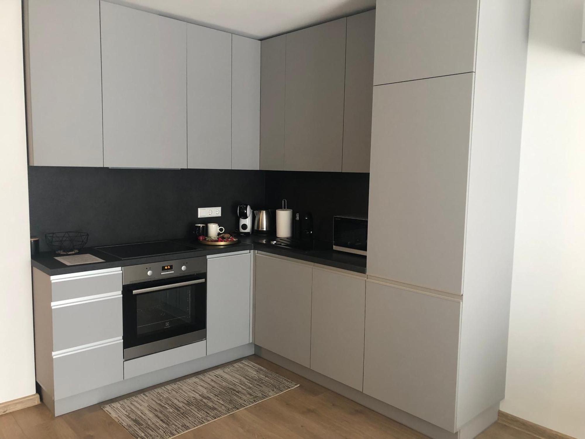 Cosy 1 Bedroom Apartment In The Heart Of Old Town With Parking Каунас Екстериор снимка